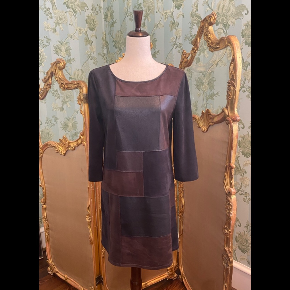 Beautiful Long Sleeved Black/Brown Dress; Medium